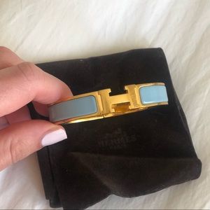 Hermès - small baby blue H bracelet